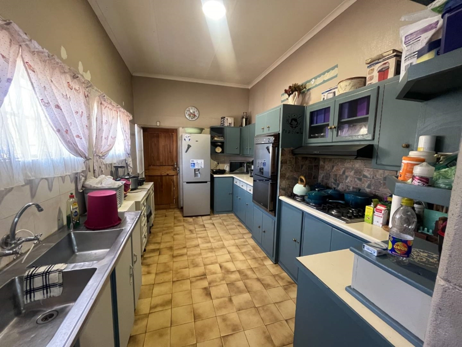 5 Bedroom Property for Sale in Die Rand Northern Cape